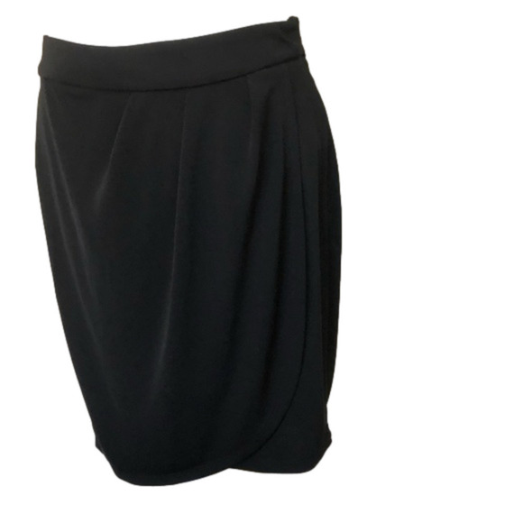 The Limited, fully lined Black Skirt, size 10 - Picture 1 of 5